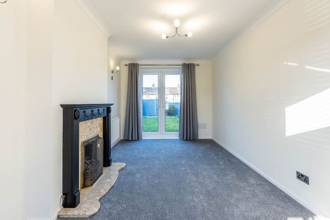 4 Leeds Square, Gillingham photo 4
