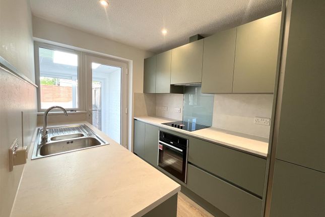 9, The Oaks, Cullompton photo 2