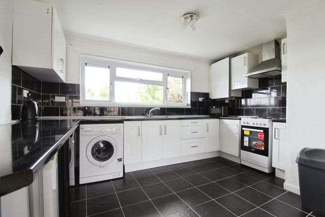 72, Forest Road, Colchester photo 3