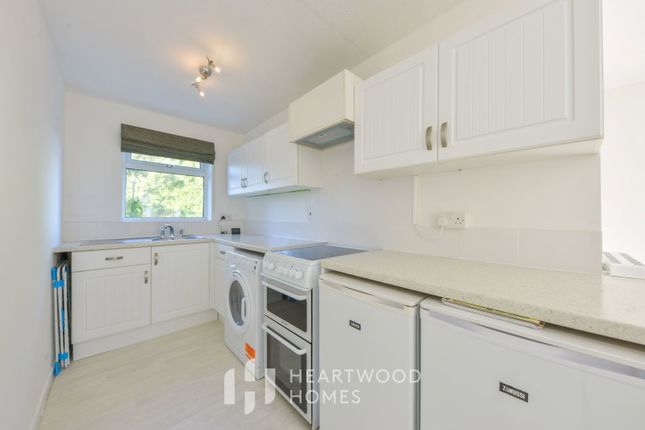 3 Dane Court, College Road, St. Albans photo 3