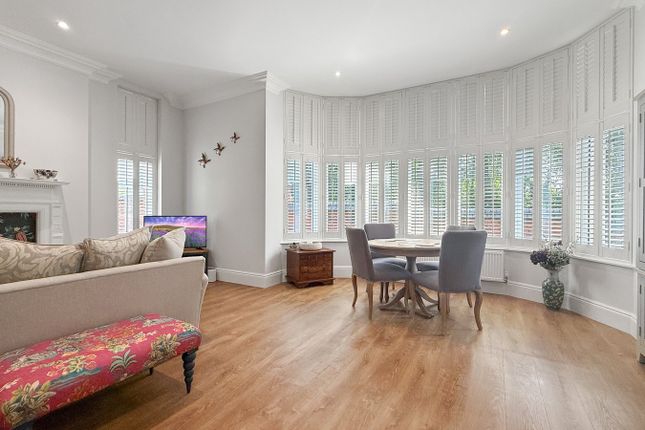 2, Parmenter Grange, High Garrett, Braintree photo 3