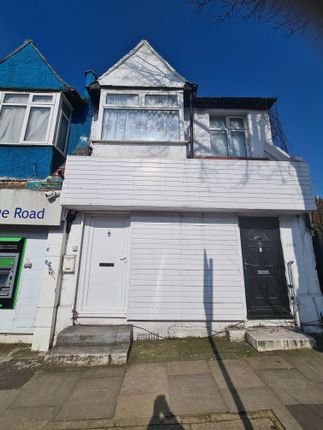 Flat to rent in Uxbridge Road, Hanwell