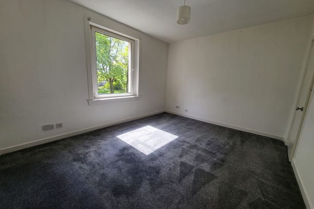 Brownside Drive, Knightswood, Glasgow, G13 4BN, Glasgow photo 4