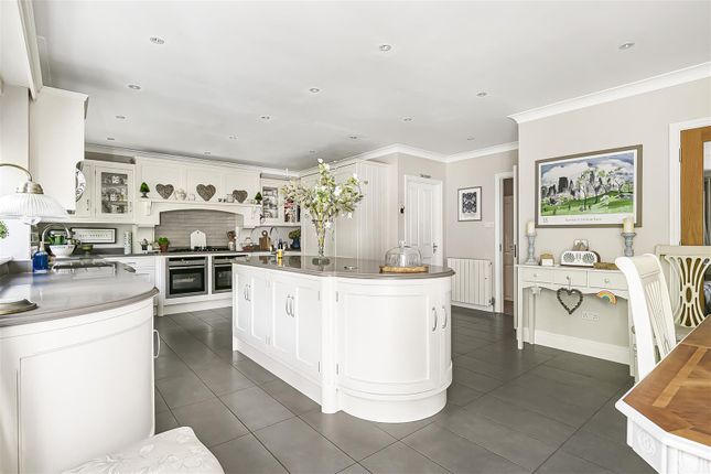 14, Portland Place, Hertford Heath photo 4