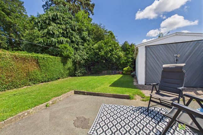 11, Powis Avenue, Oswestry photo 3