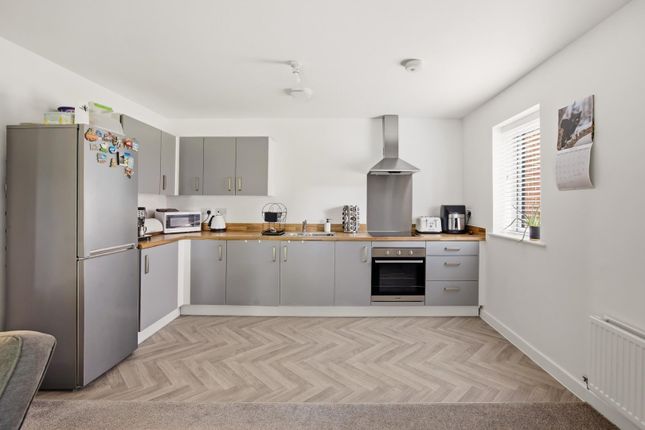 Flat 1, English Oak House, Hawkfield Road, Bristol photo 3