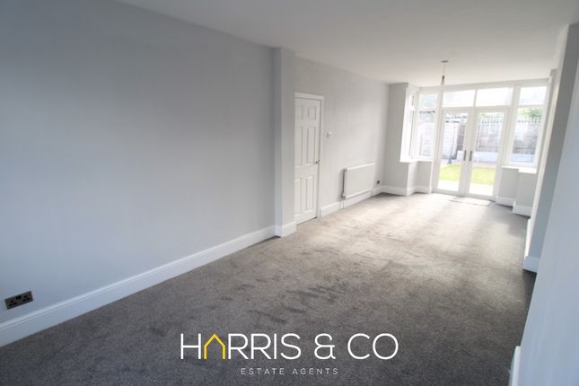 13, Knowle Avenue, Thornton-Cleveleys photo 4