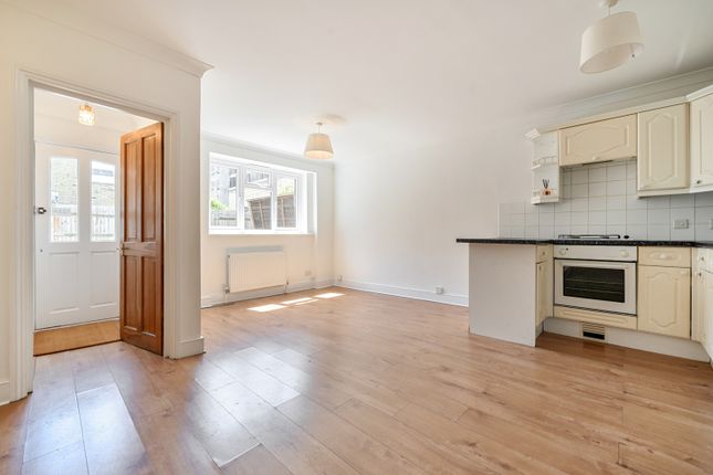 Calvert Road, London photo 2