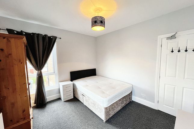 Room 4 64 Bath Street, Rugby photo 3