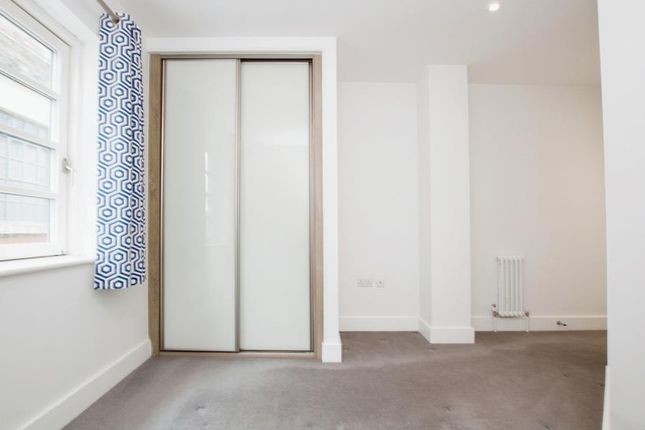 Flat to rent in Redcliff Backs, Redcliffe, Bristol