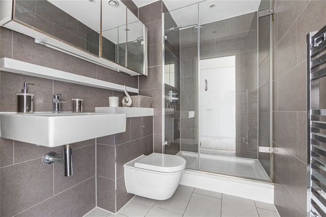 Apartment 509, Cordage House, 15, Cobblestone Square, London photo 4