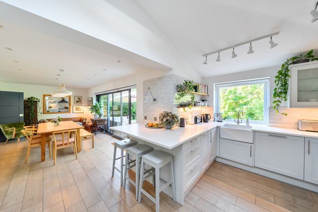 103, Whitelands Avenue, Rickmansworth photo 4