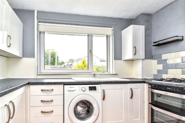 96 Hazel Road, Bonnybridge photo 3
