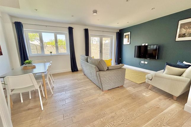 635B, Blandford Road, Poole photo 4