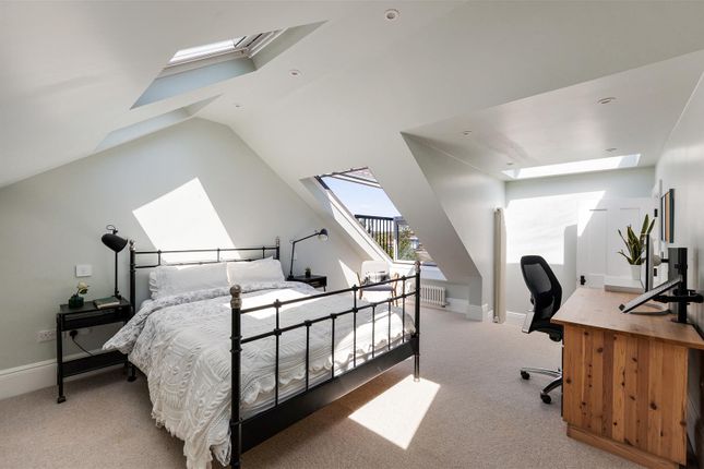 8, Falmer Road, Walthamstow photo 4
