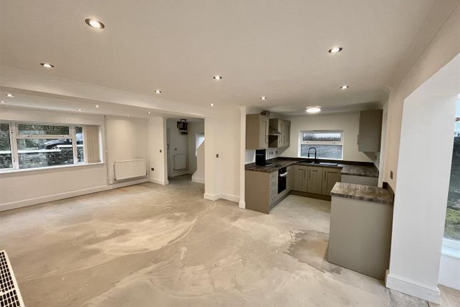 34, Arfryn, Ammanford photo 2