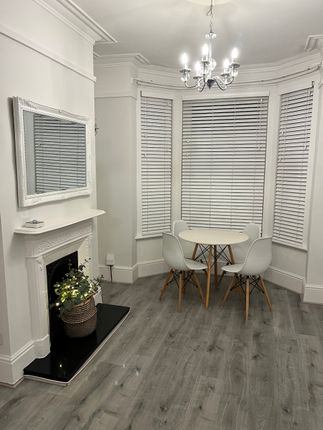 7, Gerald Road, Salford photo 4