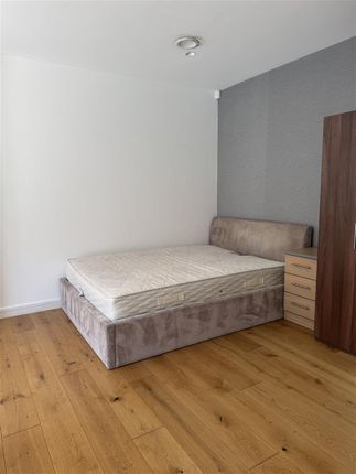 9, Peel Place, London photo 4