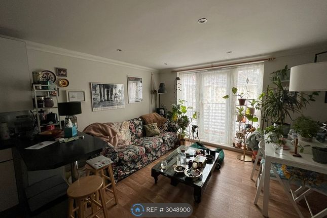 Flat, Crest Court Blandford Road, Poole photo 2