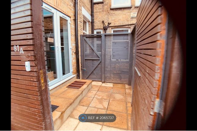 End terrace house to rent in Pretoria Road, London