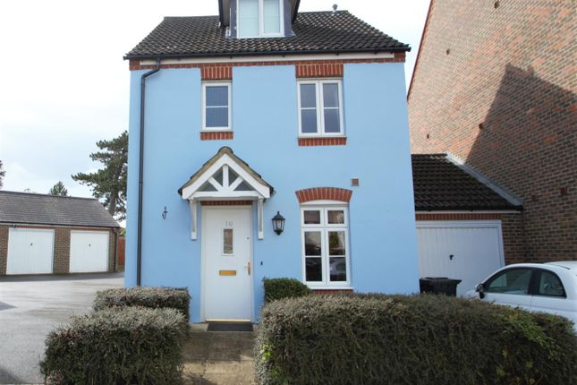 Thumbnail Link-detached house to rent in Hobbs Square, Petersfield