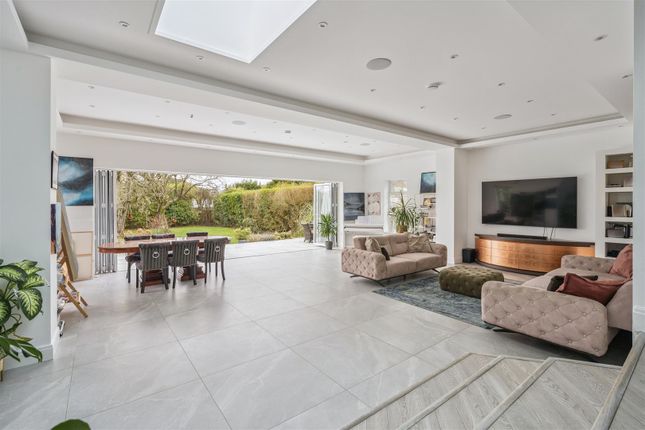 7, Watling Knoll, Radlett photo 3