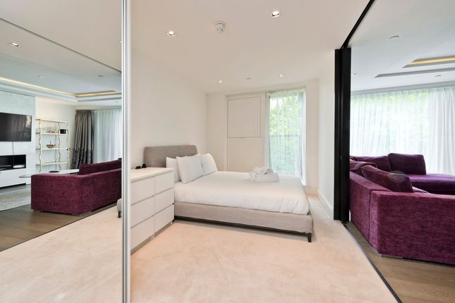 Flat for sale in Kensington High Street, Charles House