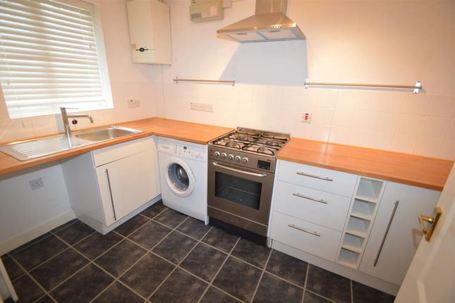 Powers Court Rd Bh25