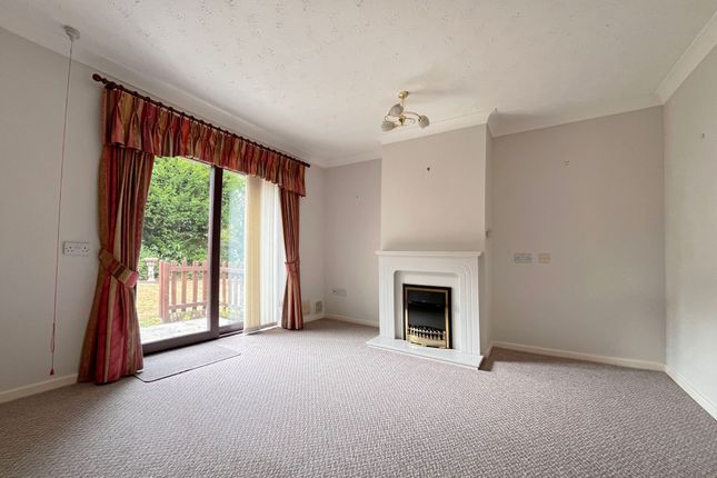 Flat 40, The Manor Church Road, Gloucester photo 4