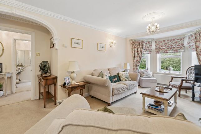 7 Sovereign Beeches, Green Lane, Farnham Common photo 3