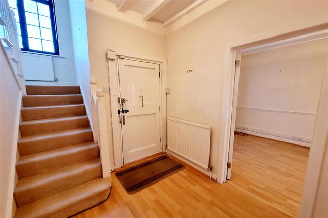 Detached house for sale in Alverstone Avenue, East Barnet