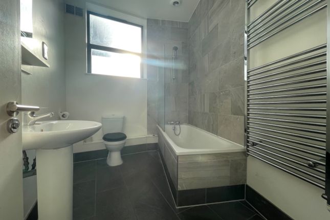 251, Hermit Road, London photo 5