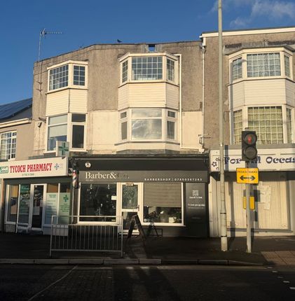 1-bed flat on 114B, Tycoch Road, Swansea, £63,000