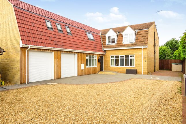 Walnut Tree Walk Wimblington March Pe15 6 Bedroom Detached