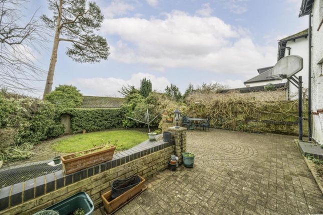 56 Elms Road, Harrow Weald, Harrow photo 4