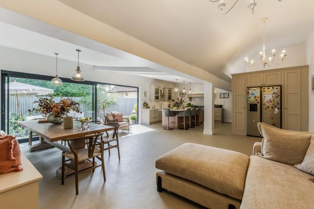 6 Coldharbour Lane photo 4