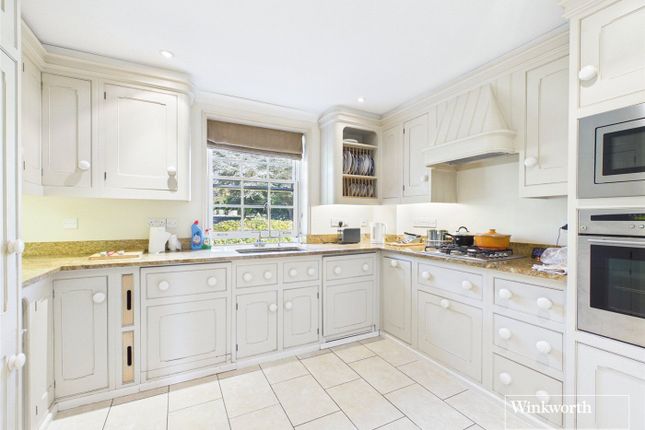 Flat 12,, Treetops, The Mount, Reading photo 3