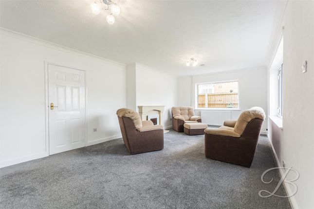 3, Weetman Avenue, Mansfield photo 3