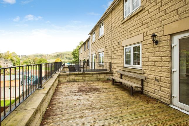 17, Holly Park Way, Halifax photo 2