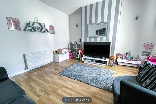 New George Street, Bury photo 3