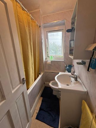 127, Derinton Road, London photo 4