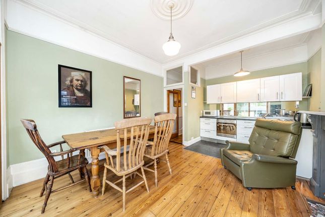 8, Stanhope Avenue, London photo 3