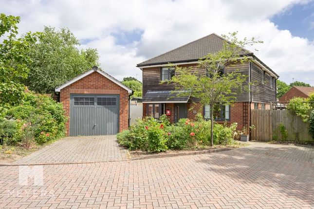 Thumbnail Detached house for sale in Potters Place, Verwood