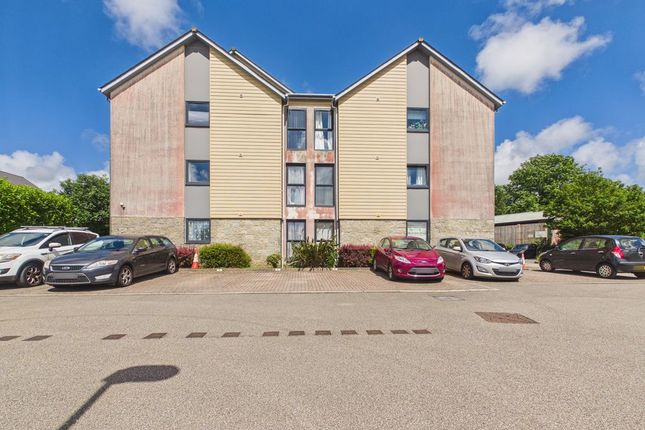 2-bed flat on 33 Chy Kensa, Jubilee Drive, Redruth, £65,000