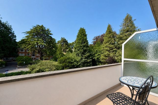 Flat 11, Sunbury Court, Westbourne photo 2
