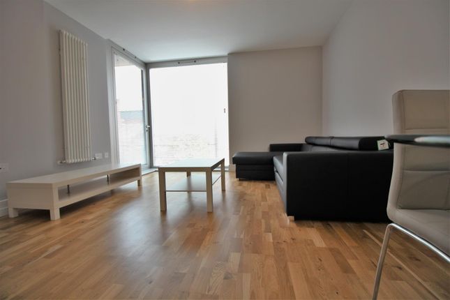 The Bar, Apartment 16, 8 Shires Lane, Leicester photo 4