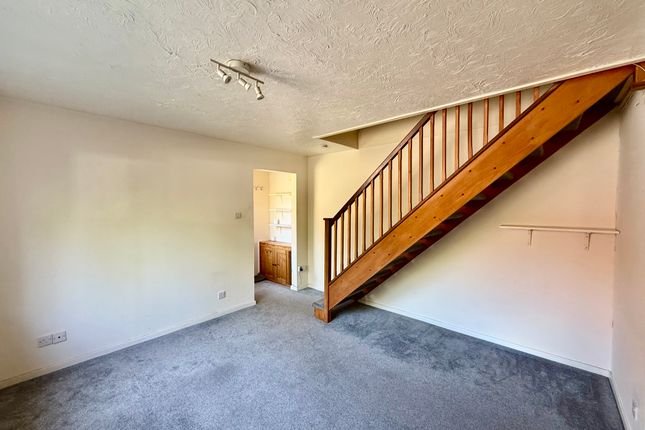 21, Cygnus Gardens, Southampton photo 3