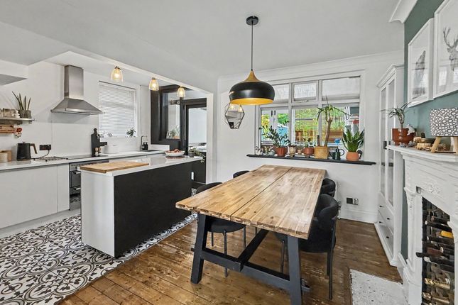 28 Hardmans Road, Manchester photo 2