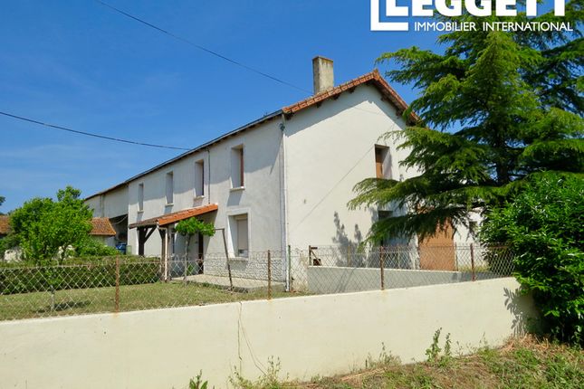 Thumbnail Villa for sale in Tonnay-Boutonne, Charente-Maritime, Nouvelle-Aquitaine