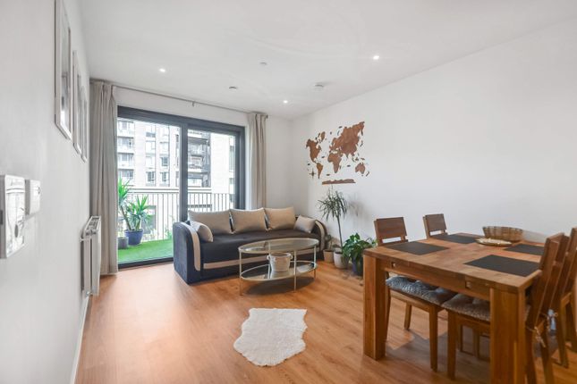 Lounge Dining Area.Jpg